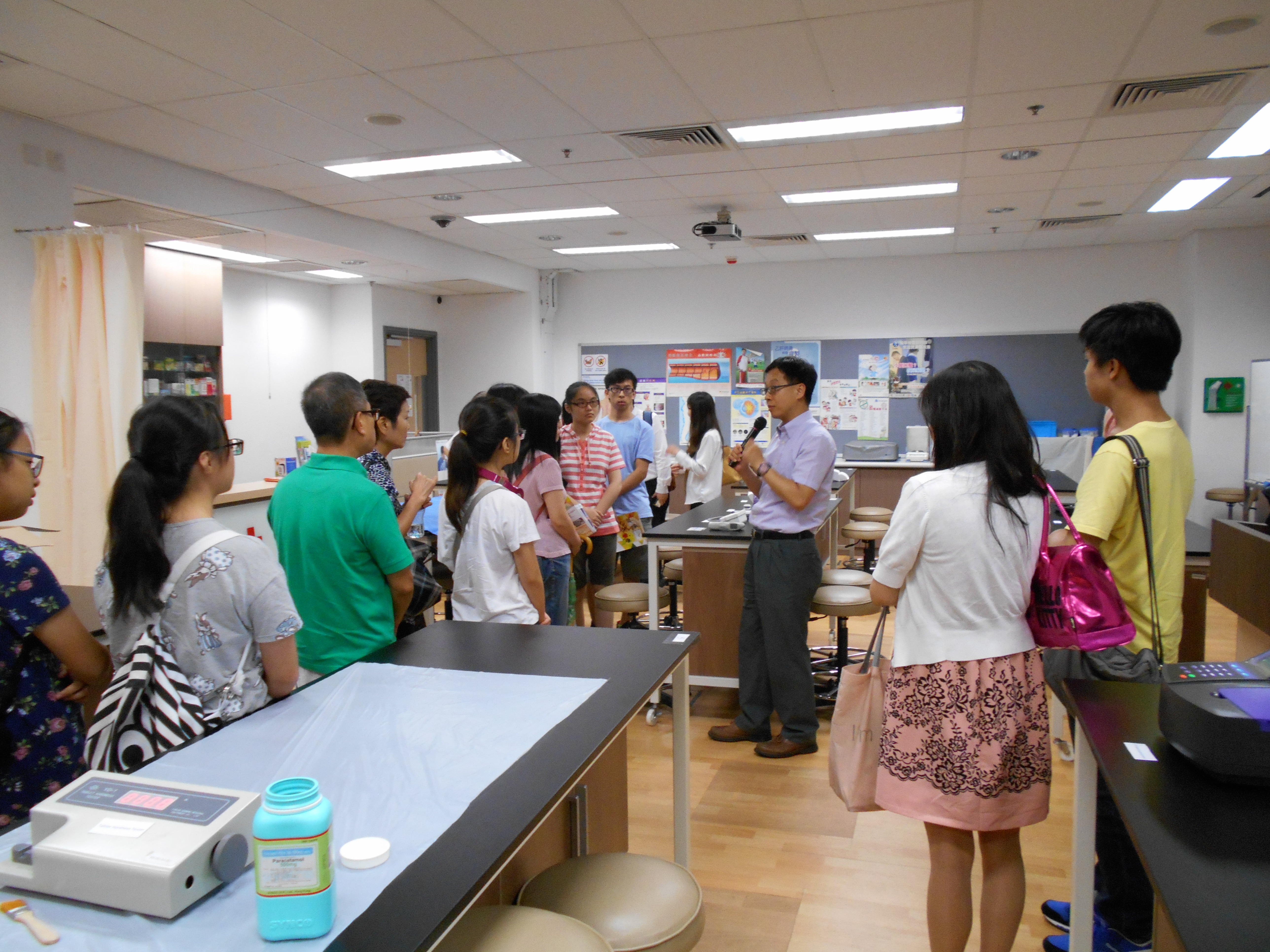 Multiple Articulation Pathways: Seminar on the HD in Medical and Health Products Management Programme - Photo - 15